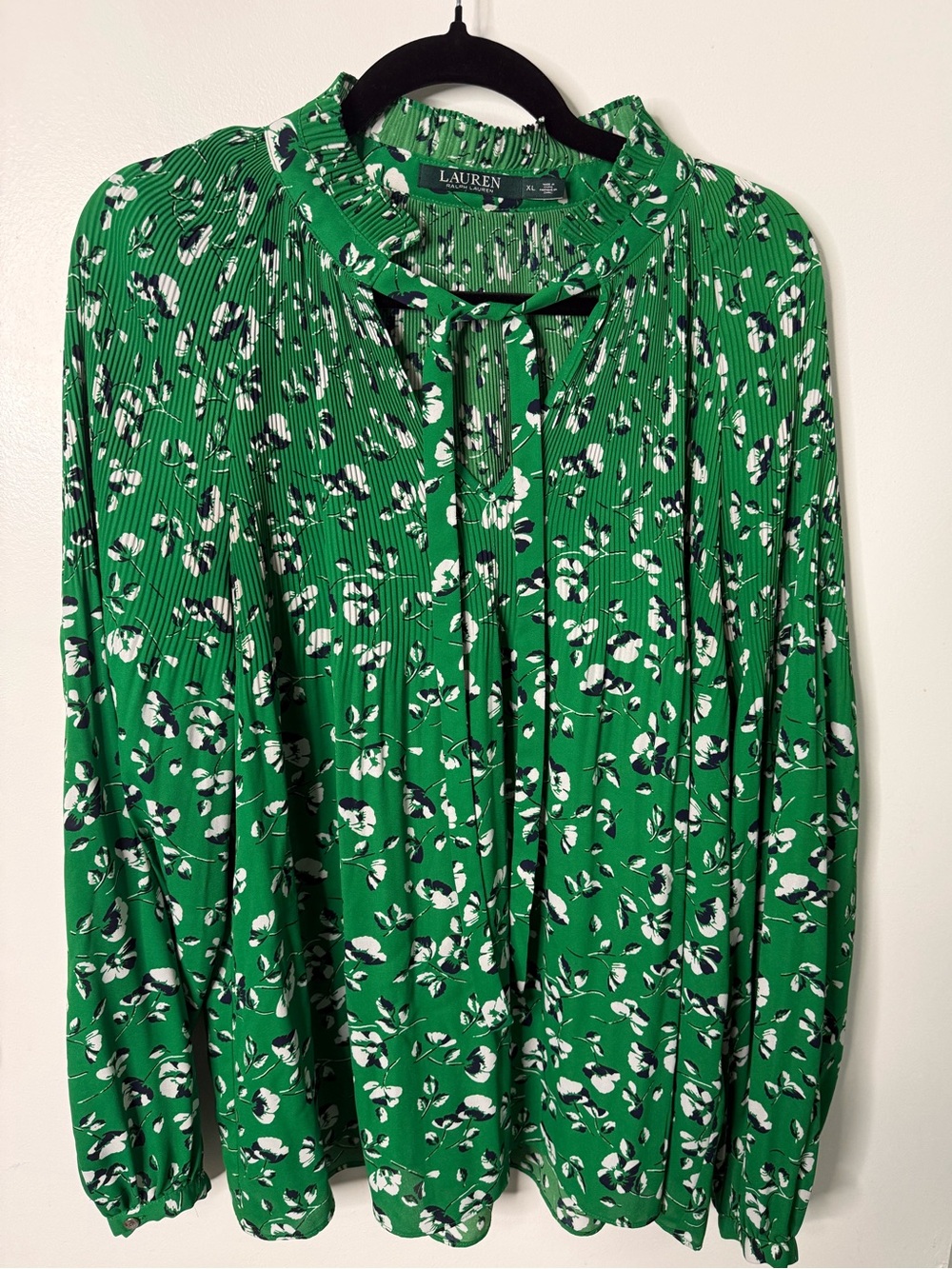 Lauren Ralph Lauren Green Floral Tie-Neck Peasant Pleaded Blouse Romantic Ruffle